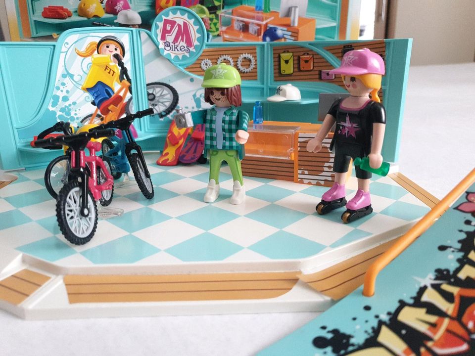 Playmobil City Life 9402 Skater-und Bikershop in Augsburg