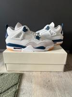 Jordan 4 Midnight Navy – Größe 44 Hessen - Lich Vorschau