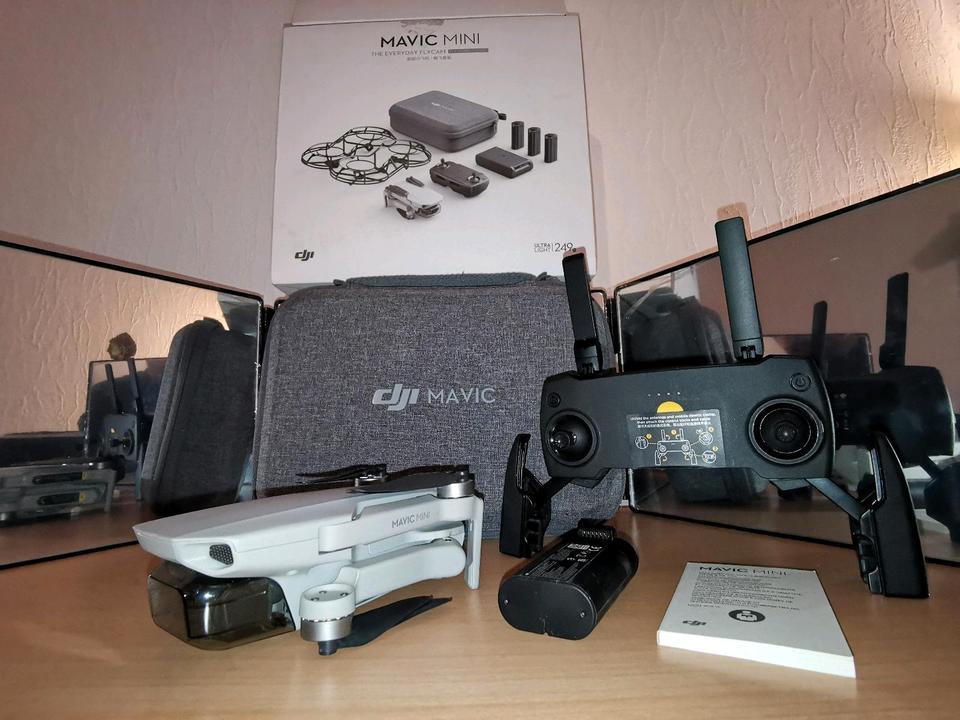 Top DJI Mavic Mini Drohne mit VR  FPV Brille, als Set mit Koffer in Kassel