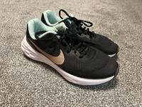 Sneaker NIKE, Größe 39 Bayern - Waldkraiburg Vorschau
