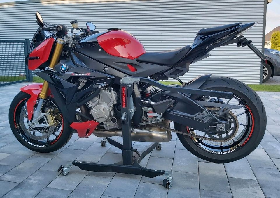 BMW S1000R in Nauroth