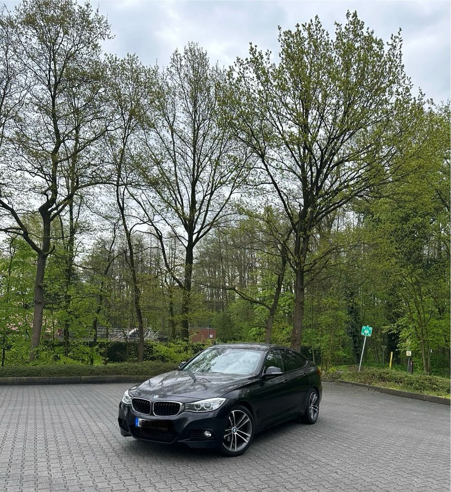 BMW 320GT M TÜV NEU!+19ZOLL+XENON+AUTOMATIK+LEDER in Visbek
