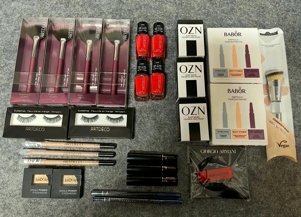 Luxusproben Kosmetik Lancôme/Declaré/Biotherm/Clinique uvm. in Einbeck