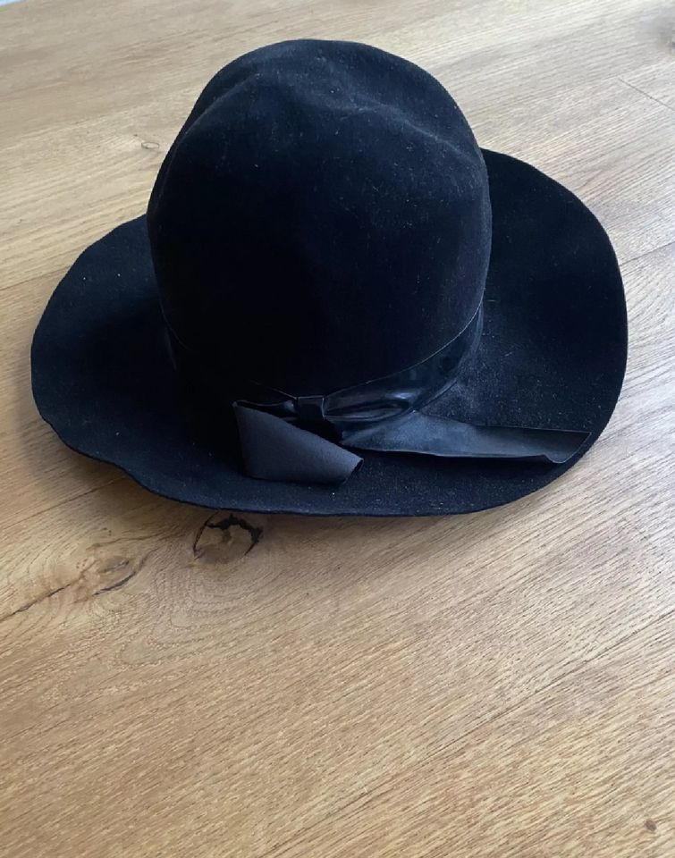Hochwertiger schwarzer Hut Manufaktur Schweiz in Düsseldorf - Bezirk 2 |  eBay Kleinanzeigen ist jetzt Kleinanzeigen