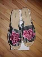 Catwalk Sandale camouflage mit Blume Gr. 41 NEU Bayern - Sonnefeld Vorschau