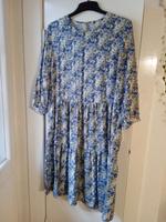 Boho-Sommerkleid m. Streublumen blau Gr. M (38) Berlin - Treptow Vorschau