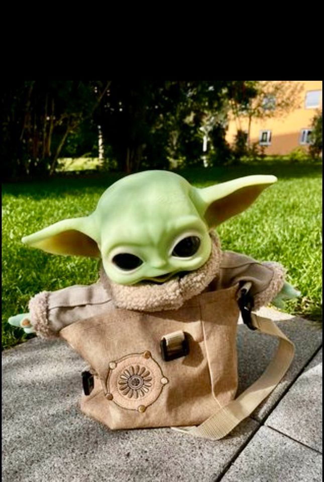 Disney Star Wars Mandalorian The Child Baby Yoda Plush Toy in Kempten