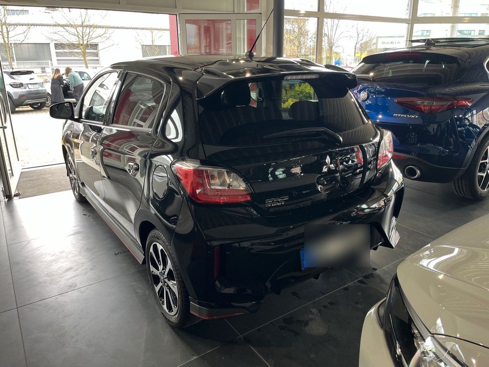 Mitsubishi Space Star 1.2 MIVEC AS&G Select+ Black CVT ... in Berlin