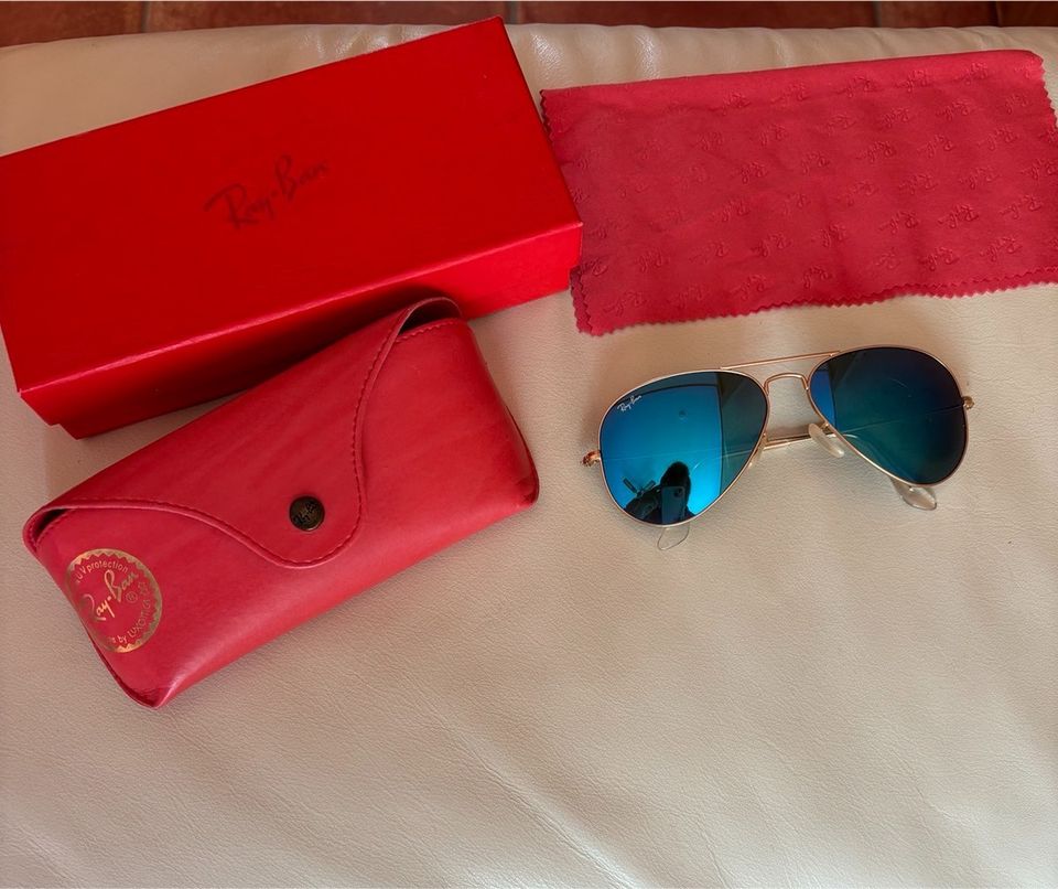 Neu Ray ban Sonnenbrille, Gold, spiegel blau in Berlin