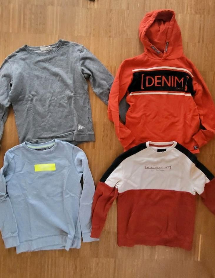 4x Langarmshirt Sweatshirt Hoodie Gr. 164 - 170 in München