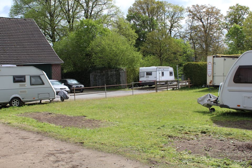 Stellplatz für Wohnwagen - Anhänger  - Boot in Bocholt