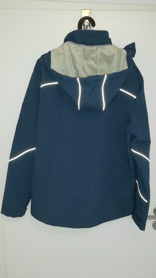 Türkisfarbene Softshelljacke Gr. XL in Erfurt