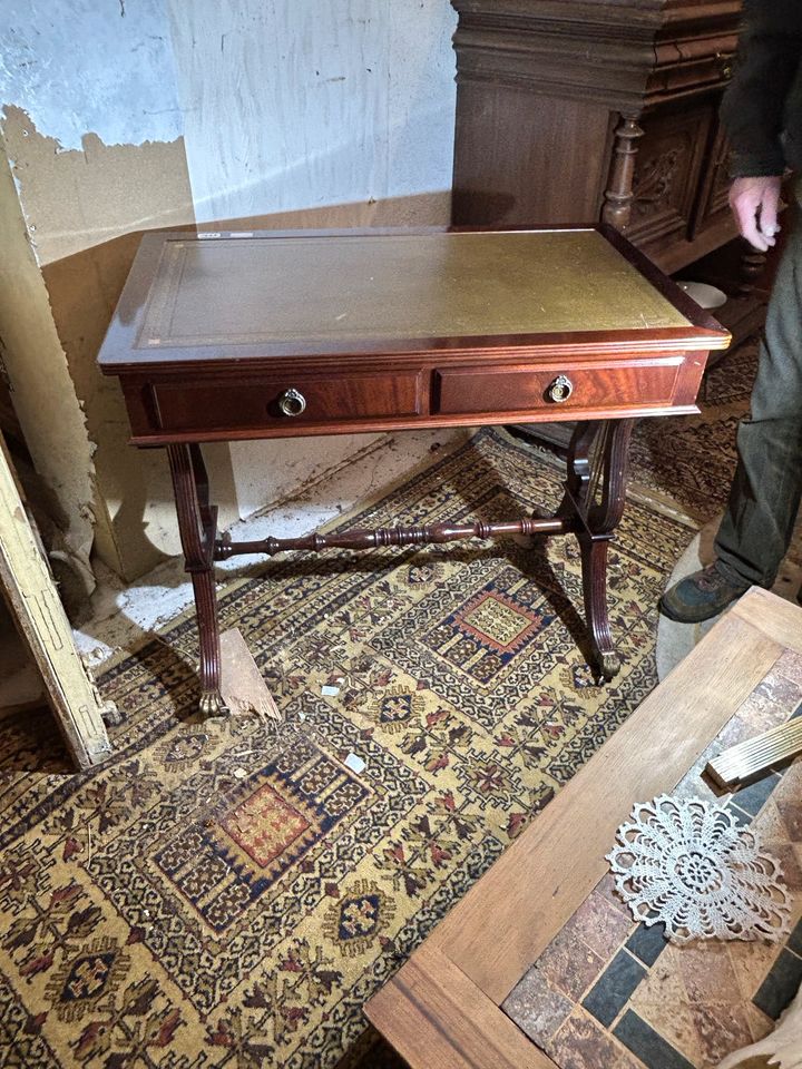 Schreibtisch Damen klein antik in Wassenberg