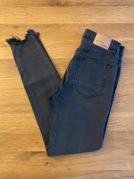 * Pull&Bear Skynny Mid Waist Jeans schwarz/grau Größe 36 Top Nordrhein-Westfalen - Bedburg Vorschau
