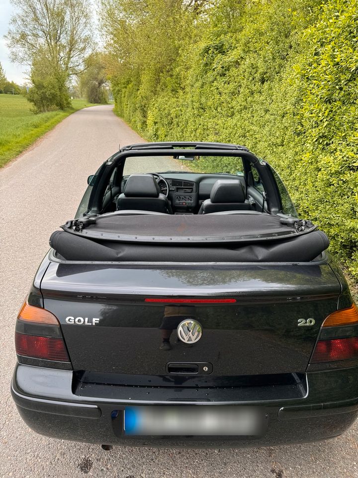 VW Golf  Cabrio - schwarz 2001 BJ - 2.0L - 120000km - Vollleder in Ingolstadt