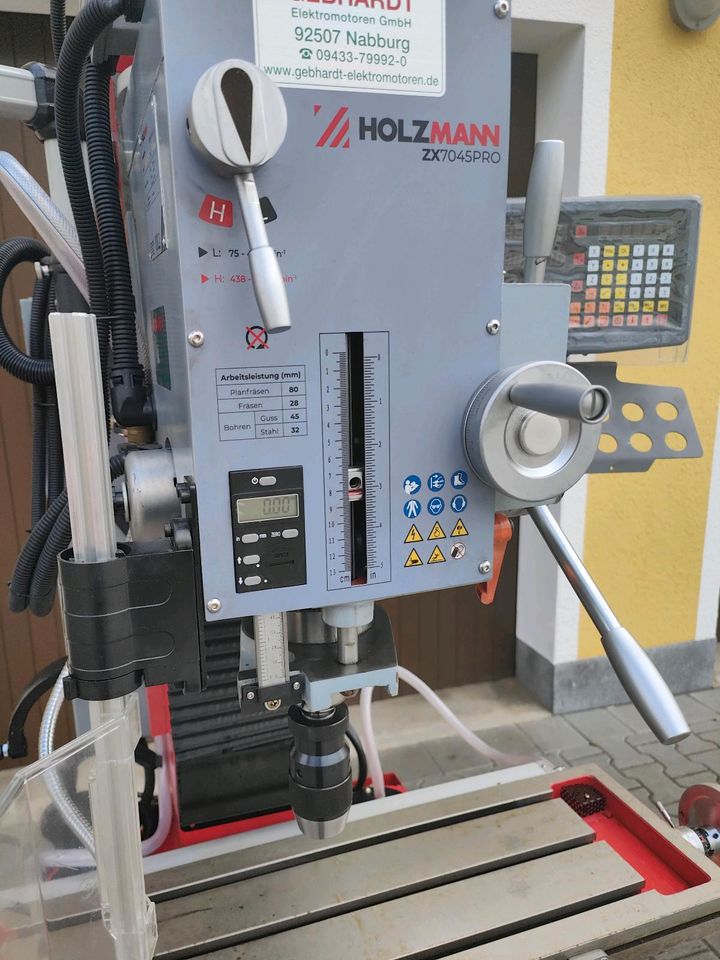 Fräsmaschine Bohr- Fräsmaschine Holzmann ZX7045PRO Digitalanzeige Aktion in Nabburg