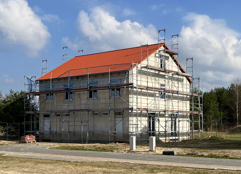 KÄTHE - Ihr modernes familienfreundliches Landhaus mit eigenen Gartenanteil - nahe Berliner Stadtgrenze - grüne ruhige Lage - Erstbezug in Schönwalde-Glien