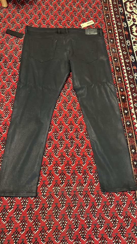 Diesel Jeans Neu 38x30 - Dunkelblau / Schwarz in Nauheim