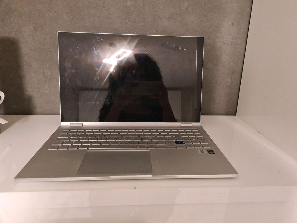 Laptop SAMSUNG in Bonstetten