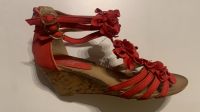 Sexy rote Sandalen mit Keilabsatz und Blumen Nordrhein-Westfalen - Minden Vorschau