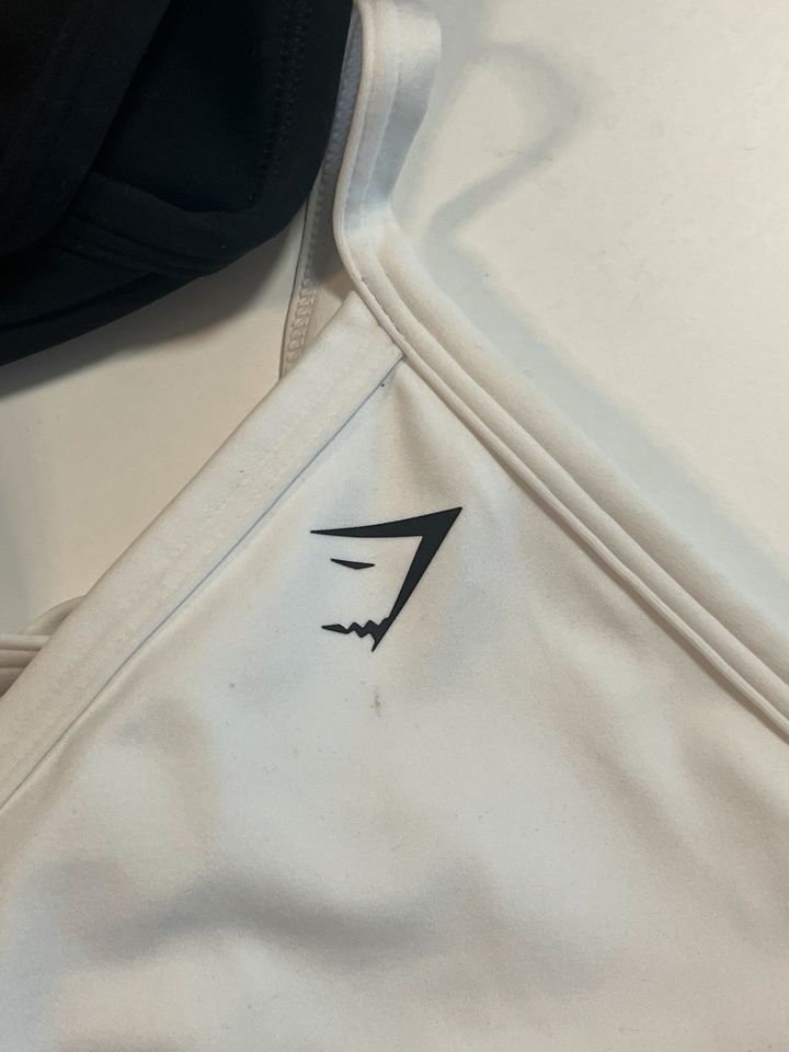 Gymshark Minimal Sports Bra schwarz blau weiß M in Saarbrücken