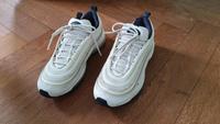 Nike Air Max 97, Gr. 40, fallen klein aus eher 39, weiß München - Maxvorstadt Vorschau