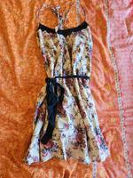 Mango Kleid kurz Blumen M schwarz Spitze, Gürtel 100% Baumwolle Nordrhein-Westfalen - Löhne Vorschau