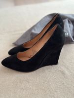 Keilpumps schwarz Leder h&m Größe 39 Pumps Baden-Württemberg - Tübingen Vorschau