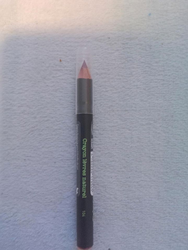 Crayon levres naturel Lipliner Lippencil 04 bois de rose NEU in Bad Dueben