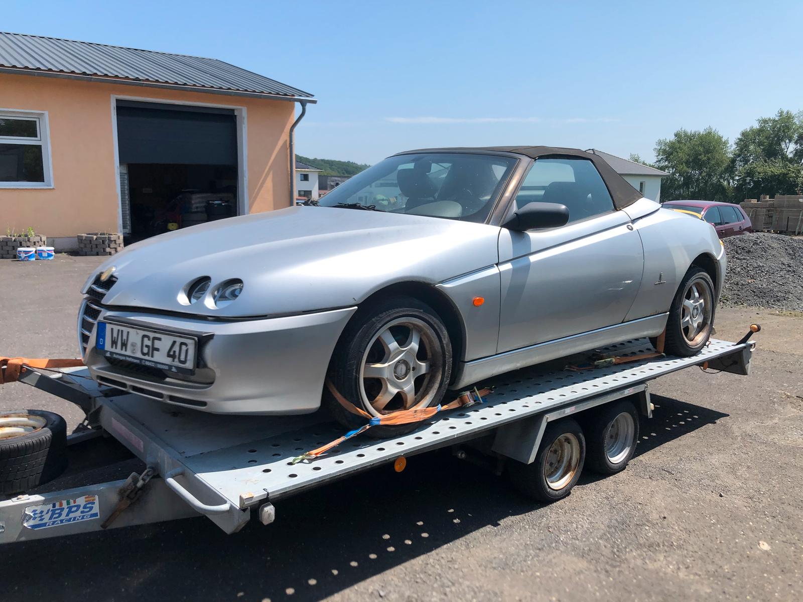 Abbildung des Autos Alfa Romeo Spider 2,0 T