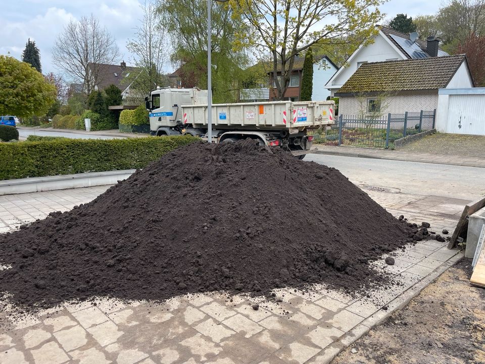 Mutterboden Muttererde Oberboden Rasenerde Gartenerde Erde Humus in Schloß Holte-Stukenbrock