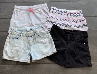 4 Yigga C&A Shorts Sweatshorts kurze Hosen Gr. 152 Schleswig-Holstein - Neumünster Vorschau