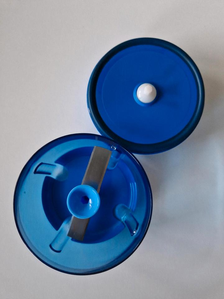 Tupperware  Happy-Chef D129 Zwiebelschneider Zerkleinerer 300ml in Berlin
