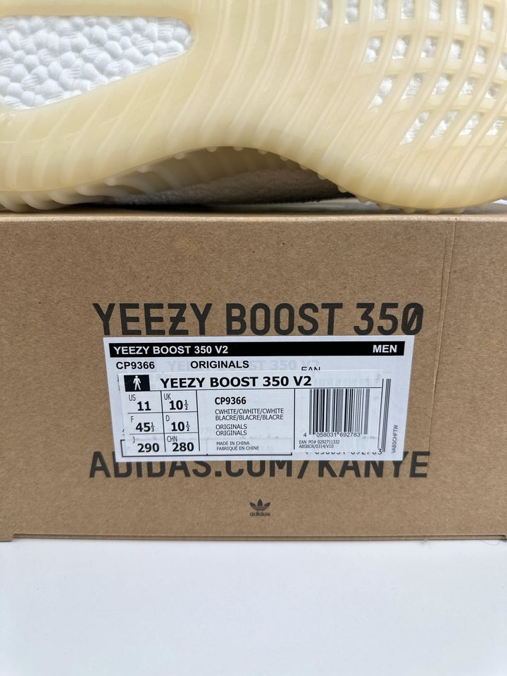 Adidas Yeezy Boost 350 V2 / Cream White Weiß / EU 45 1/3 NEU in Korschenbroich