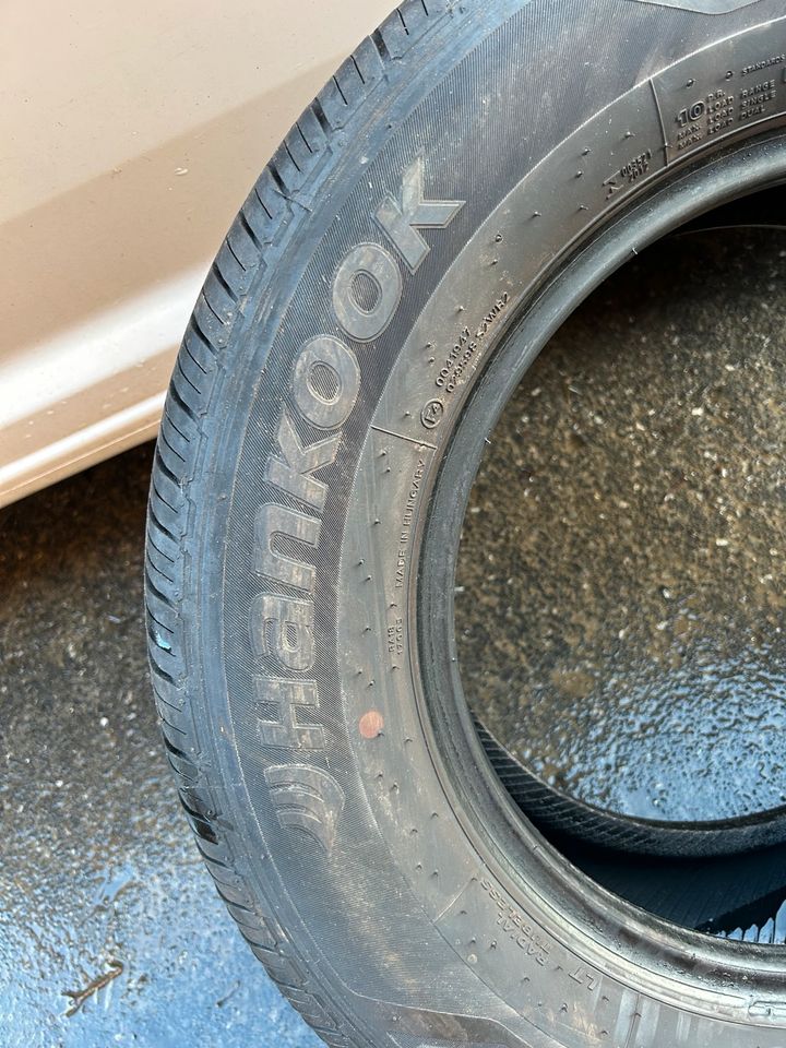 Hankook Reifen 235/65R16c in Übereisenbach