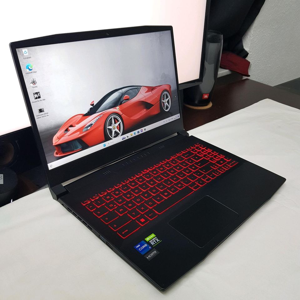 Laptop MSI KATANA Gaming GF66. RTX 3060/intel i7/144Hz/SSD/16GB in Düsseldorf