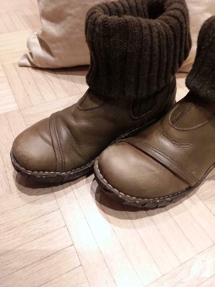 Schuhe, Stiefeletten von El Naturalista, Größe 37, oliv mit braun in Hagen