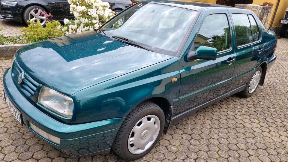 VW Vento GLX orig.82000 km in Staufen im Breisgau