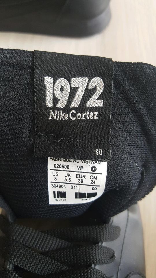 Adidas Sneaker, Nike Tiempo, Nike Cortez 1972 in Berlin