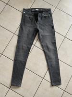 " S .Oliver " Jeans " grau Applikation W40 eher M slimfit L 30/32 Nordrhein-Westfalen - Kempen Vorschau