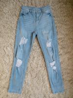 High Rise Mom Jeans/hellblau/Destroyed Look mit Baumwolle/Lyocell Hessen - Großenlüder Vorschau