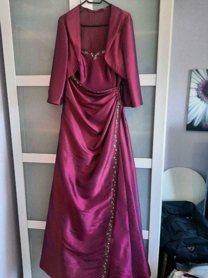 Abendkleid/Standesamtkleid Gr.44 in Herford