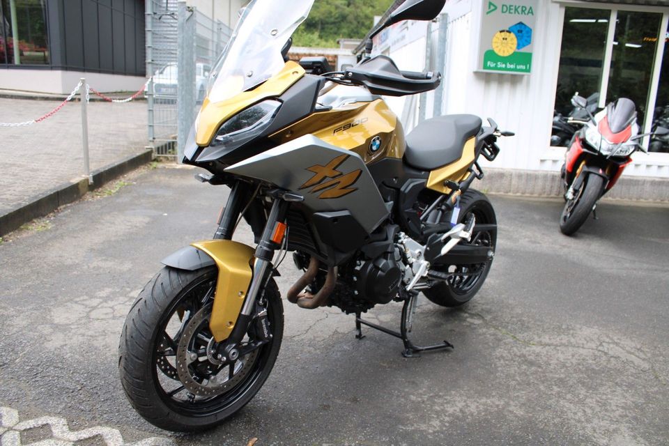 BMW F900XR Exclusiv ABSpro MSR ESA  4 Pakete in Adenau