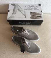 Hellgraue Schnürschuhe / Halbschuhe, Gr. 39 - NEU Bayern - Schöllkrippen Vorschau