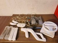 Nintendo Wii Konsole 2x Fernbedienung 2x Nunchucks 1x Fitboard Bayern - Böhen Vorschau