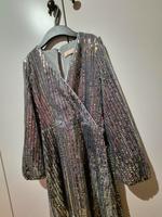 Lipsy Mädchen Cocktailkleid mit Pailletten Gr. 152 München - Schwabing-Freimann Vorschau