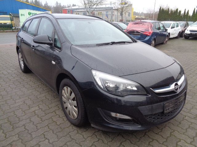 Opel Astra Sports T. 1.6 CDTI ec Edt. in Ellerau 