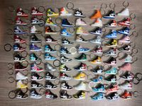 Air Jordan 1 High miniatur Sneaker / Schlüsselanhänger / Diverse Nordrhein-Westfalen - Langenfeld Vorschau