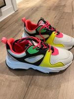 Sneaker von Steve Madden- NEU!! Bayern - Schwabach Vorschau