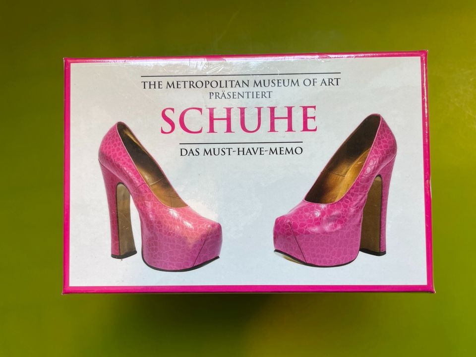 Memo-ry Spiel Schuhe "The Metropolitan Museum of Art" eingeschwei in Allershausen